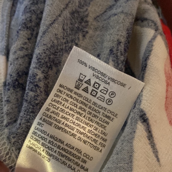 Lucky Brand Amelia wrap top size small NWOT - Picture 10 of 10